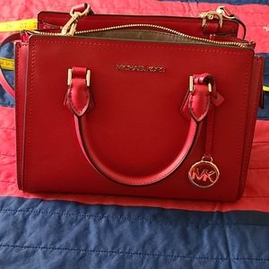 Gently used Michael Kors Crossbody  bag.